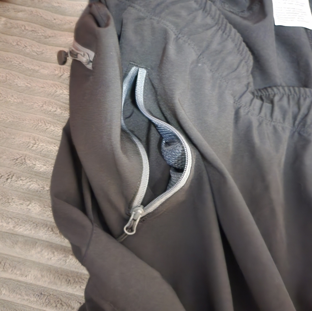 Active pants - Picture 2 of 8